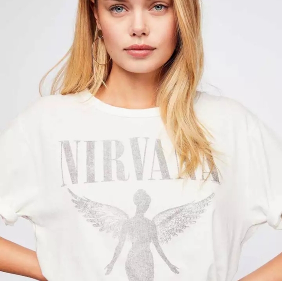 White Nirvana Rock Tee Concert dates on the back - Picture 4 of 7